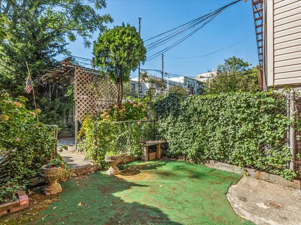 37 Jewel Street image 31 of 32