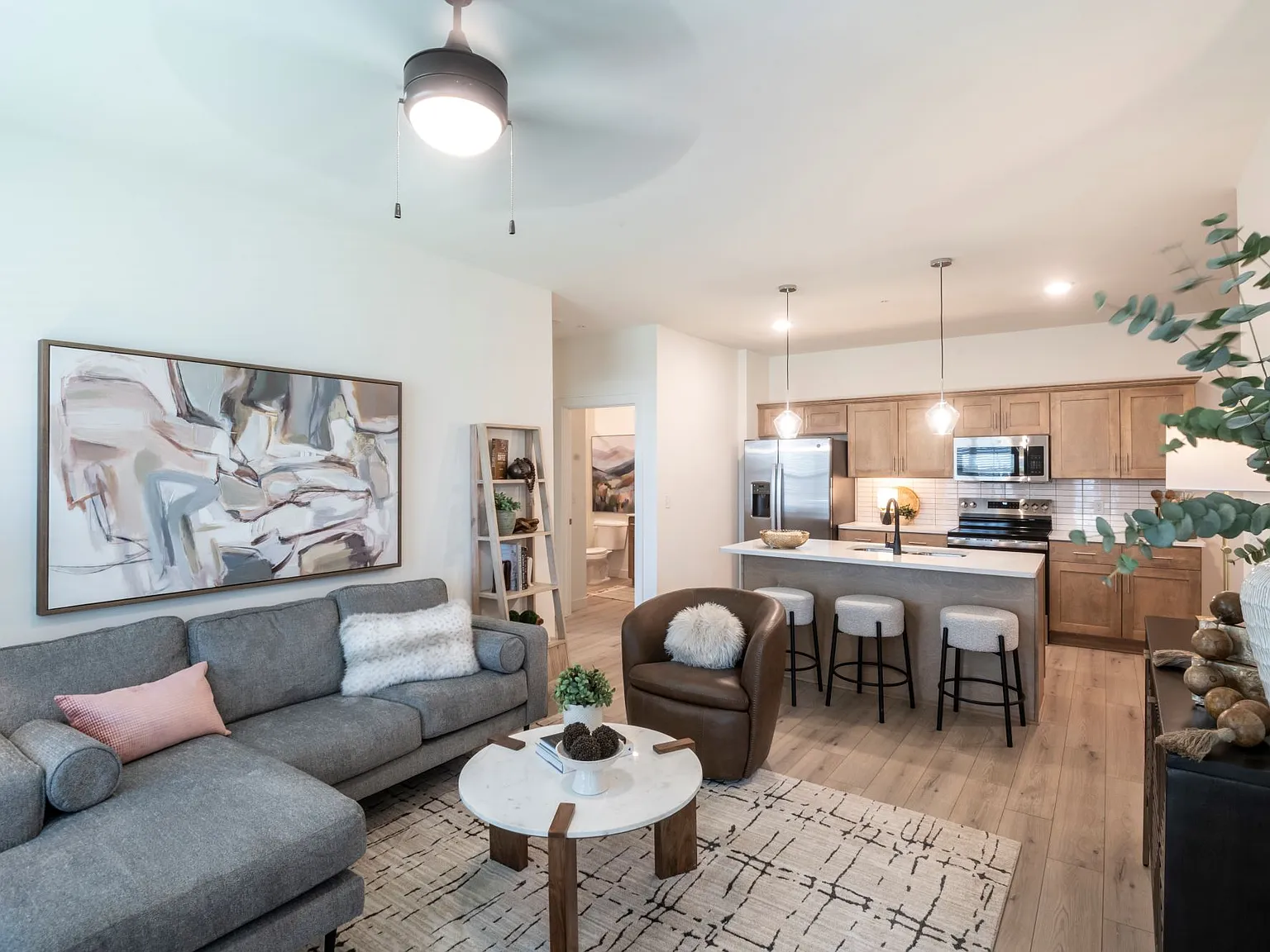 Grays Creek Apartments — Photo 2