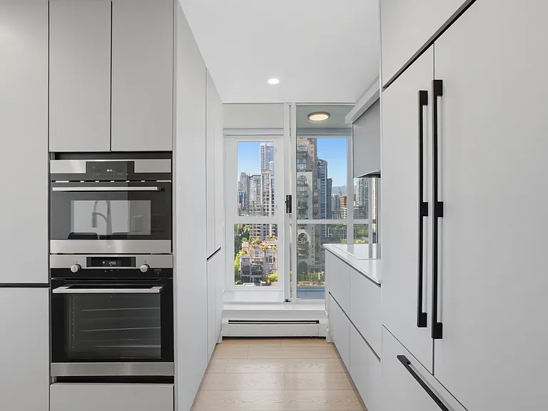 289 Drake St #18XX — Photo 4