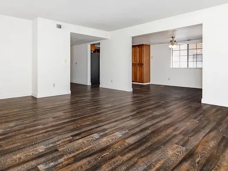 7178 N Jackson Ave — Photo 15