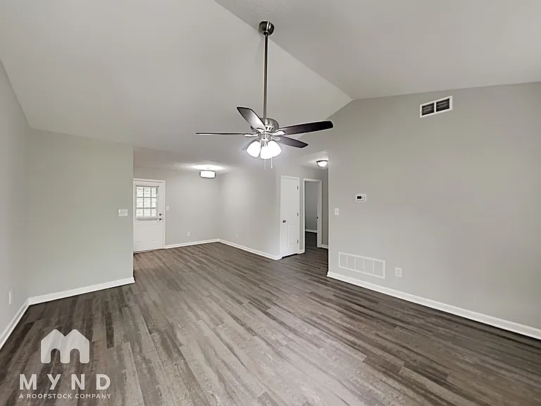 189 Peach Forest Pl — Photo 5