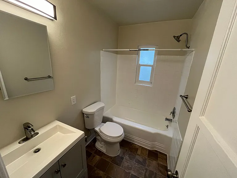 478 Landfair Ave — Photo 29