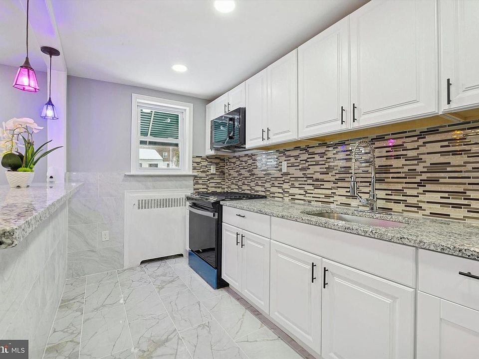 1st image of 550 Wiltshire Rd