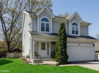 951 Ravinia Ter, Lake Zurich, IL 60047