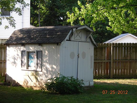 4th image of 1117 Kensington Dr