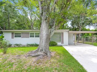 2219 Limoges Dr E, Jacksonville, FL 32210