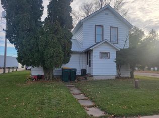 121 Main St, Kingston, WI 53939