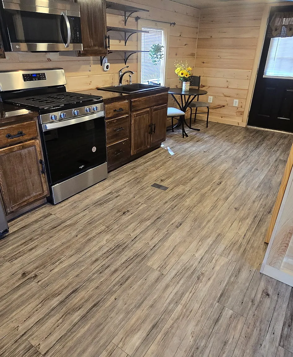 1 bed, 1200 sqft, $1,400 — Photo 2