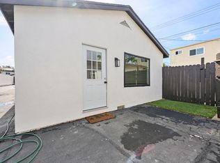 2350 Santa Ana Ave E, Costa Mesa, CA 92627