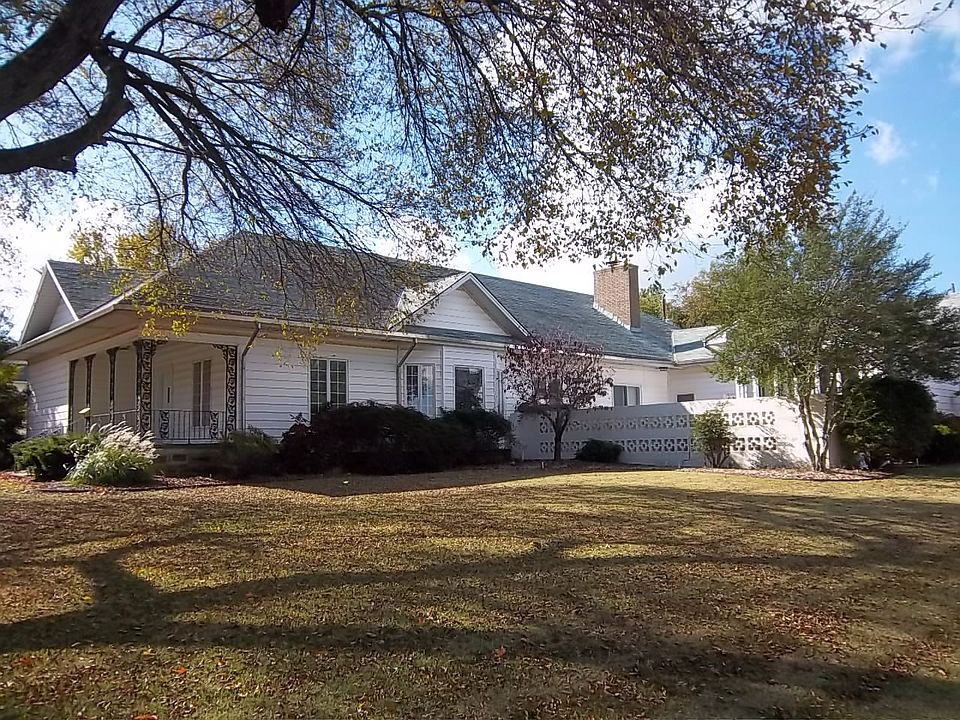 1st image of 601 S 4th St
