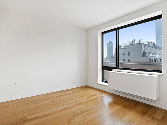 3rd image of 44-72 11th St #A-808