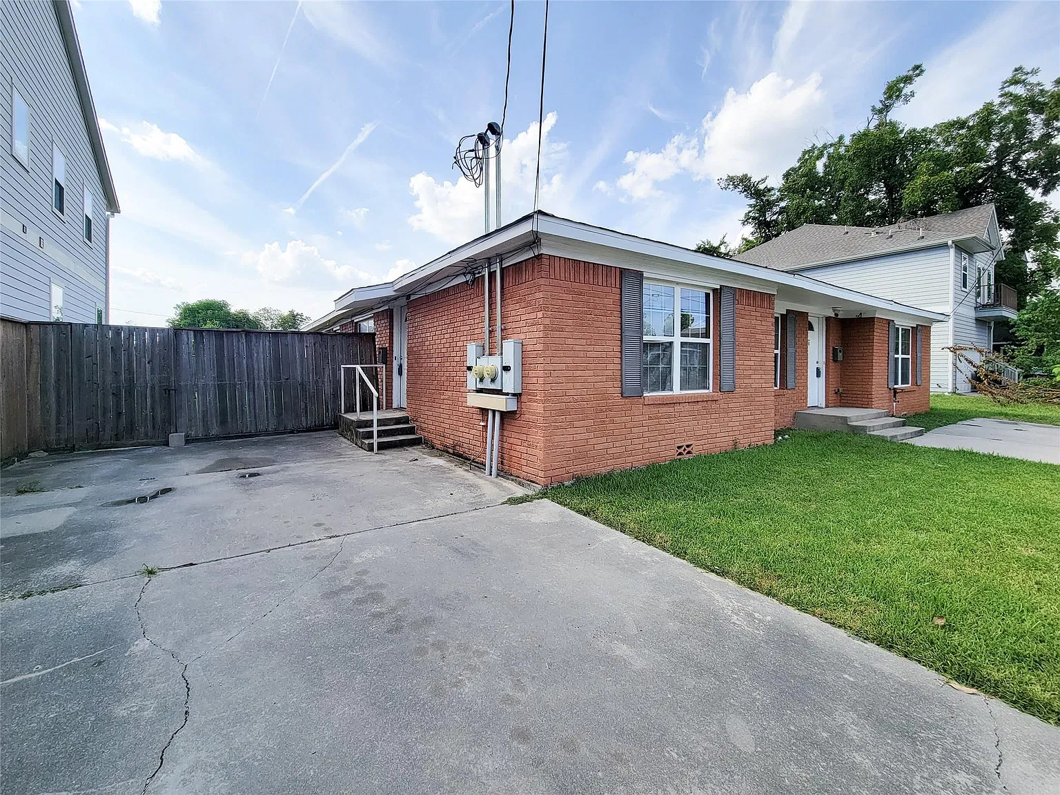 2 bed, 2.0 bath, 1904 sqft, $1,495 — Photo 3