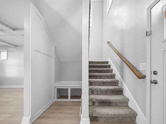 4th image of 225 King Rd