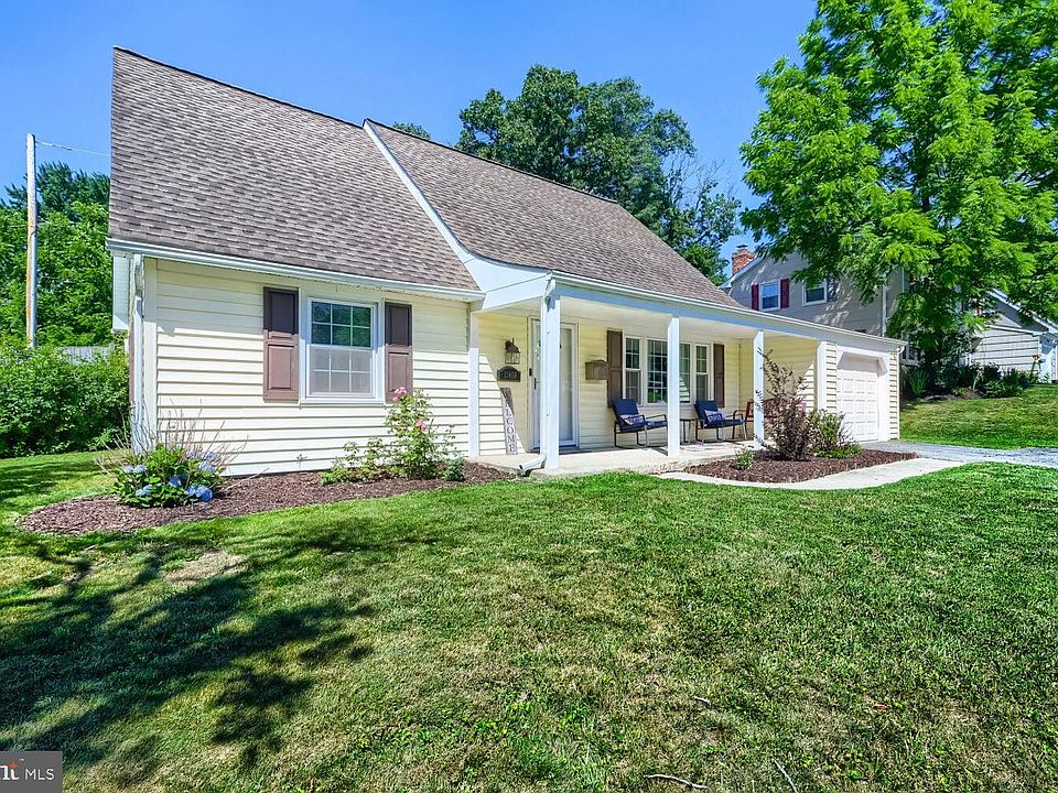 1st image of 13459 Overbrook Ln