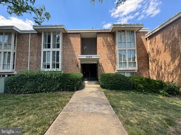 2604 Indian Dr #61, Alexandria, VA 22303