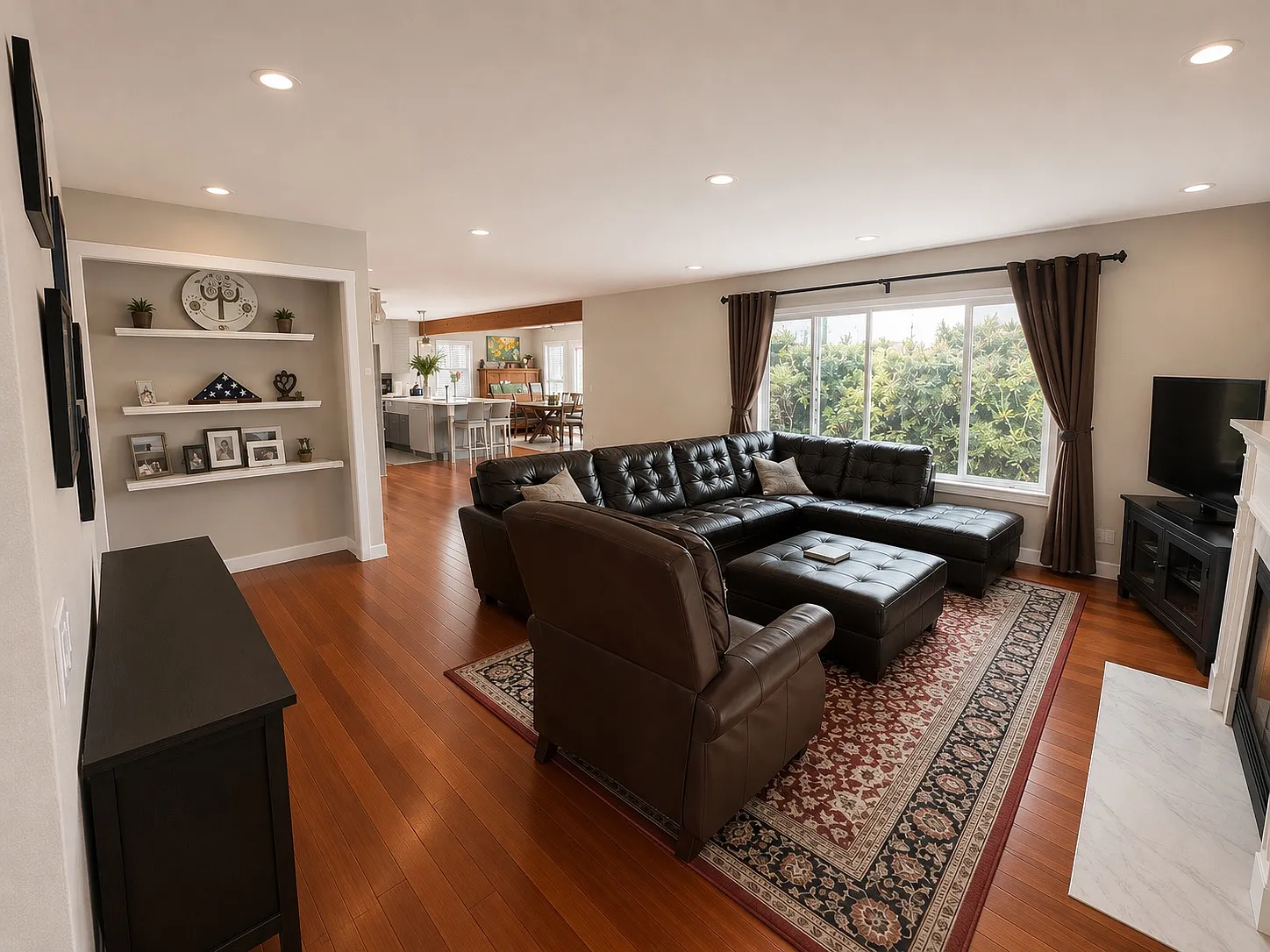 3 bed, 1497 sqft, $5,900 — Photo 4