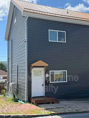 201 Howard Ave Photo 1