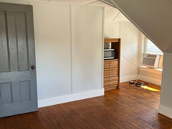 4th image of 716 Union Ave #6