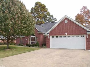 2608 Michelle Dr, Mena, AR 71953