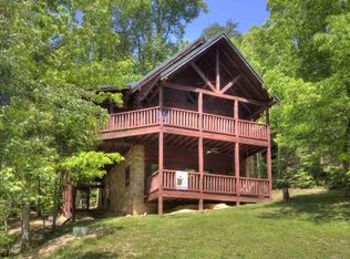 2924 Raven Fork Cir, Sevierville, TN 37876