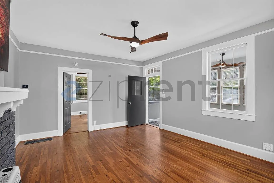 05240f1 Chicopee Village — Photo 3