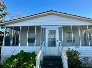 326 E Sumter St, Mayesville, SC 29104