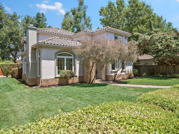 151 Giffin Rd, Los Altos, CA 94022