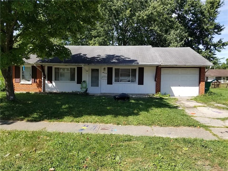 1st image of 811 Plumwood Dr