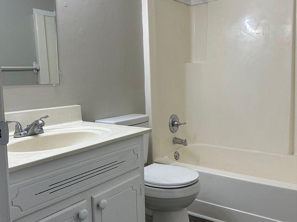 1st image of 202 110mulberry Ln