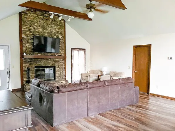 202 Harrand Creek Dr, Enterprise, AL 36330