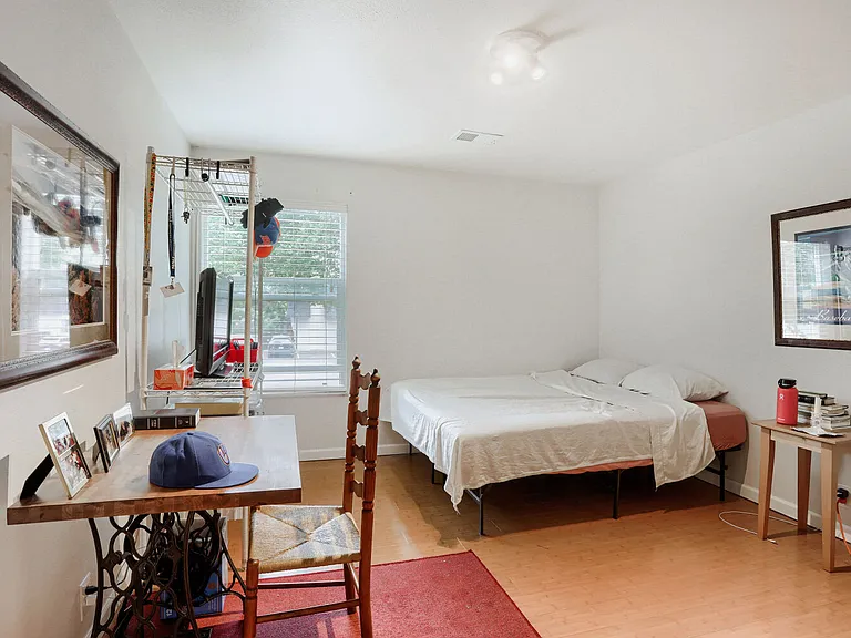 1611 Garfield Ave #12 — Photo 6