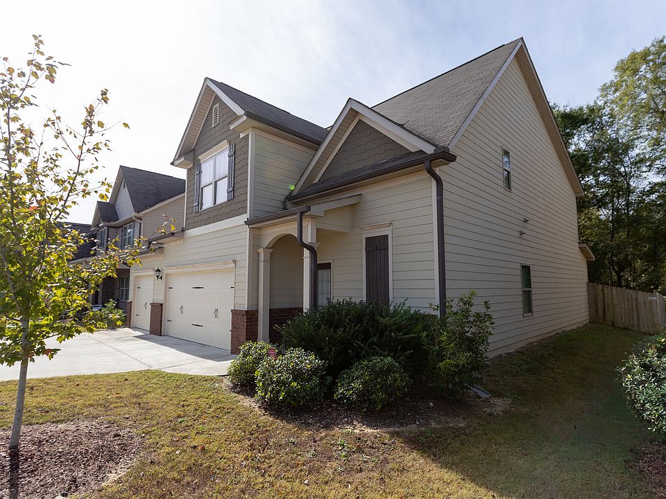2nd image of 1026 Donington Cir