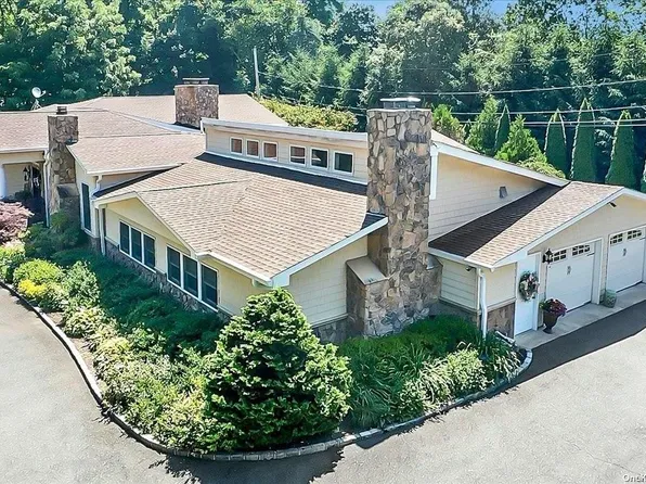 1 Eastview Lane, Old Brookville, NY 11545