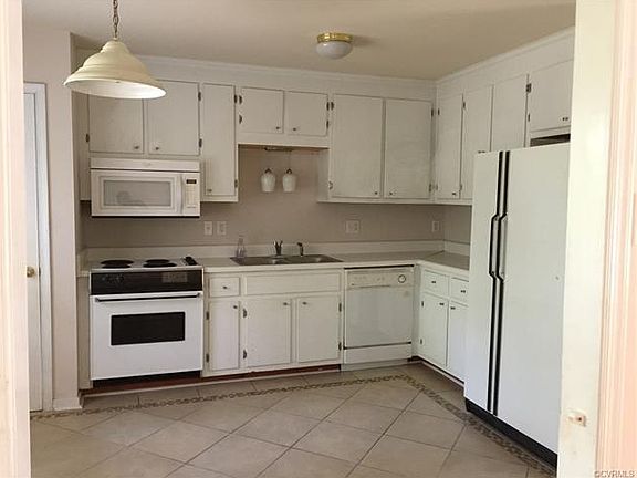 4th image of 6173 Retreat Hill Ln