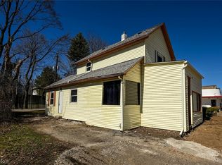 868 N Main St, Akron, OH 44310