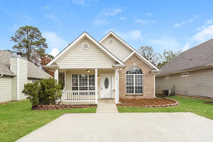 3 bed, 2.0 bath, 1363 sqft, $1,525 — Photo 1
