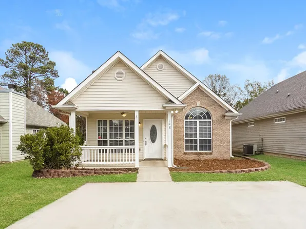 328 Camden Cove Cir, Calera, AL 35040