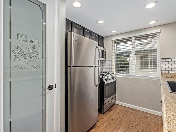4th image of 2417 E Campbell Ave APT 1B