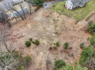 1 Delisio Dr, Andover, MA 01810
