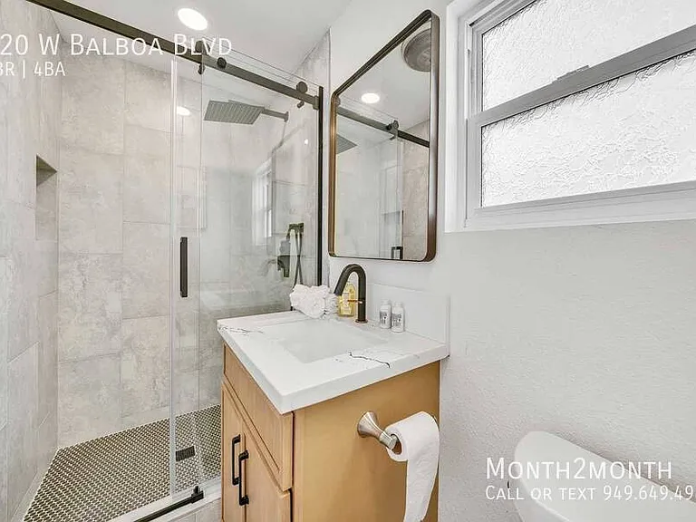 920 W Balboa Blvd — Photo 21