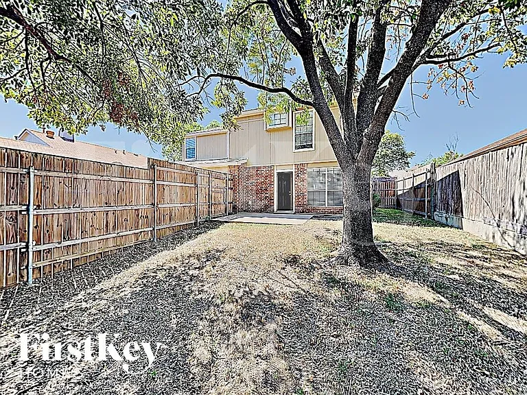 4338 Walsh Ln — Photo 15