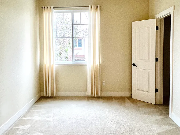 1138 Miramonte Ave — Photo 12