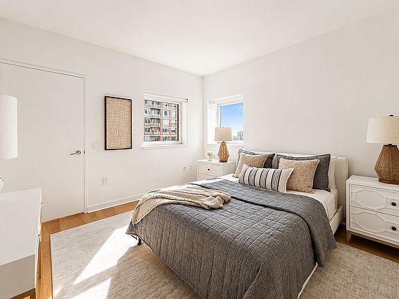 5th image of 11 E 29th St APT 34B