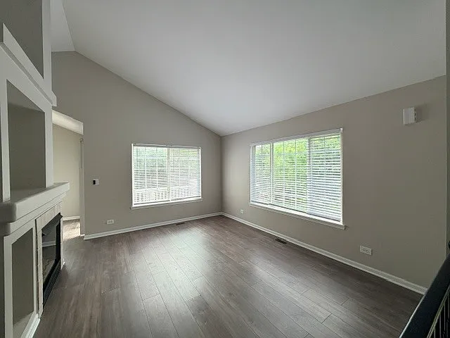 2350 Twilight Dr — Photo 2
