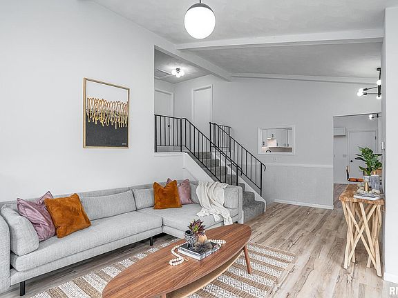 5th image of 3306 91st Ave W