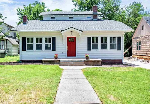 3437 Country Club Pl Photo 1