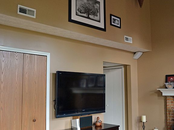 4th image of 2127 Stonehenge Cir