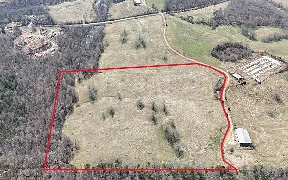 4th image of 10 Colt Ln