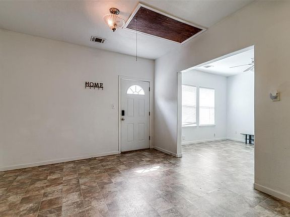 4th image of 3925 Woodleigh St APT 2