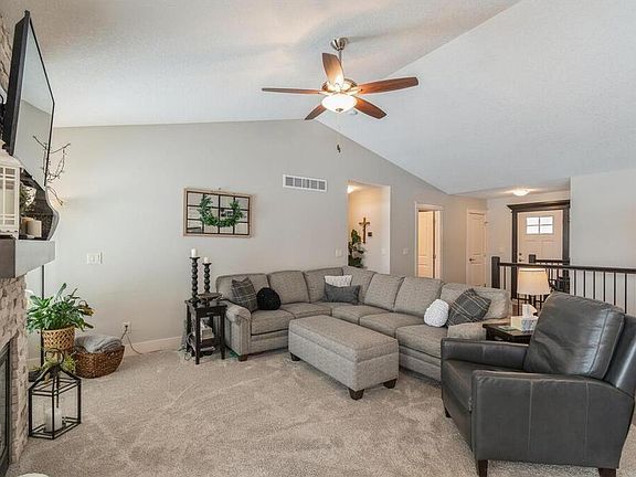 3rd image of 2034 NW 24th St